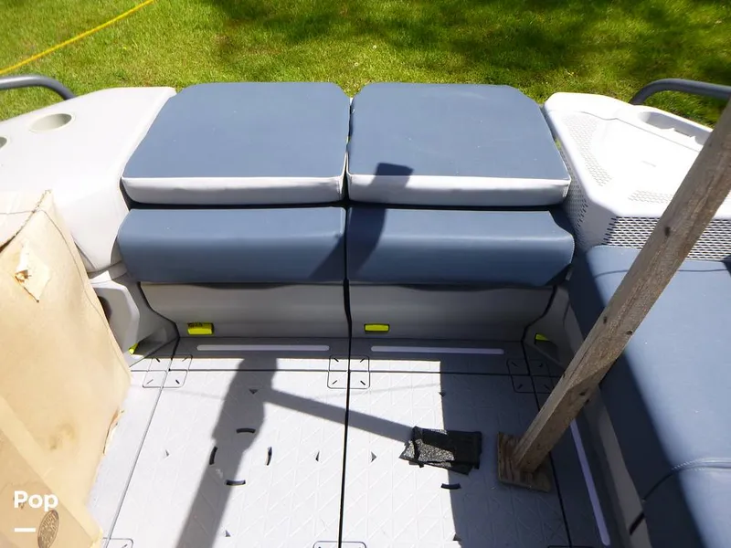 Slide: The Image of Sea-Doo Switch Cruise Limited 2025 - 16445412
