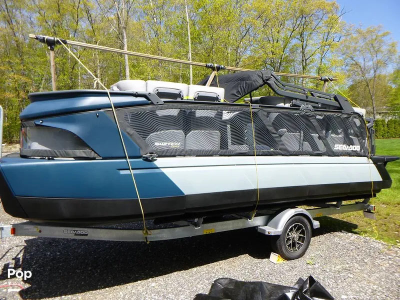 Slide: The Image of Sea-Doo Switch Cruise Limited 2025 - 16445434