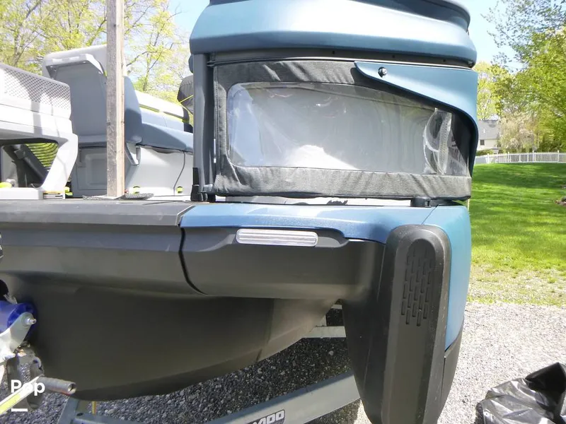 Slide: The Image of Sea-Doo Switch Cruise Limited 2025 - 16445441