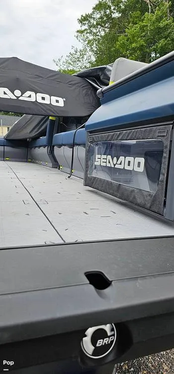 Slide: The Image of Sea-Doo Switch Cruise Limited 2025 - 15729284