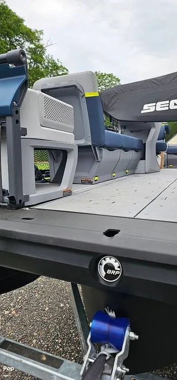 Slide: The Image of Sea-Doo Switch Cruise Limited 2025 - 15729286