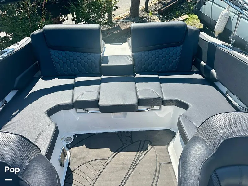 Slide: The Image of Scarab 195 ID HO 2022 - 15766826