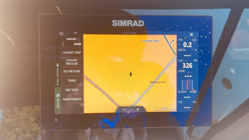 Slide: The Image of Sea Ray 230 SPX OUTBOARD 2023 - 10