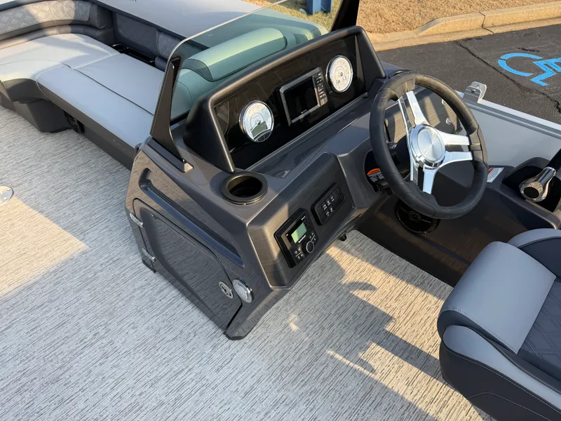 Slide: The Image of Bennington 22S 2026 - 10