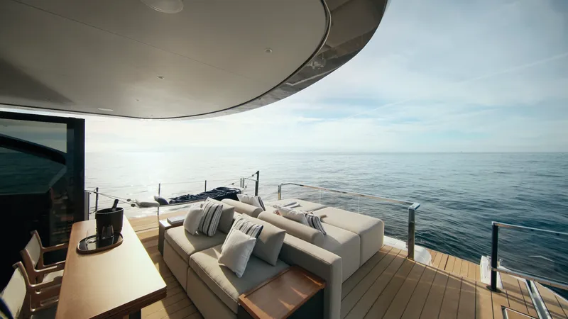 Slide: The Image of Azimut Seadeck 7 2026 - 12