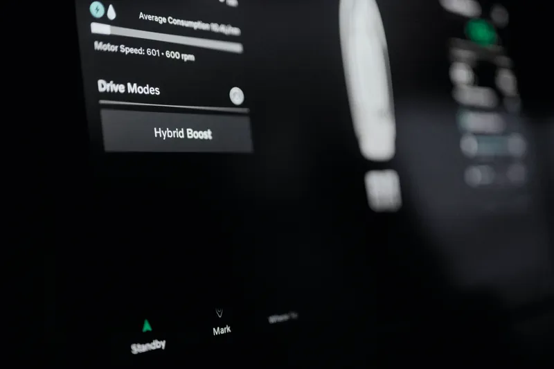 Slide: The Image of Azimut Seadeck 7 2026 - 25