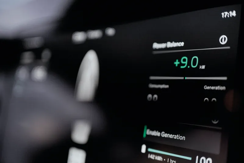 Slide: The Image of Azimut Seadeck 7 2026 - 27