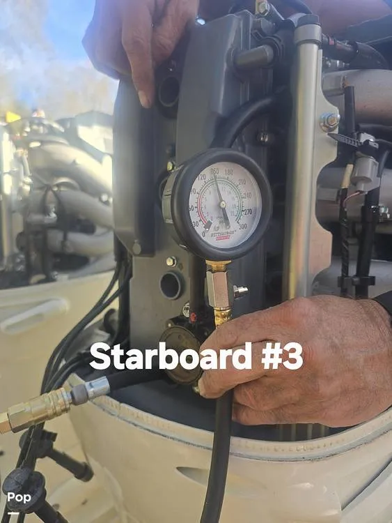 Slide: The Image of Peace of mind: Ask for a complimentary BoatHistoryReport report ($39.99 value) - I1