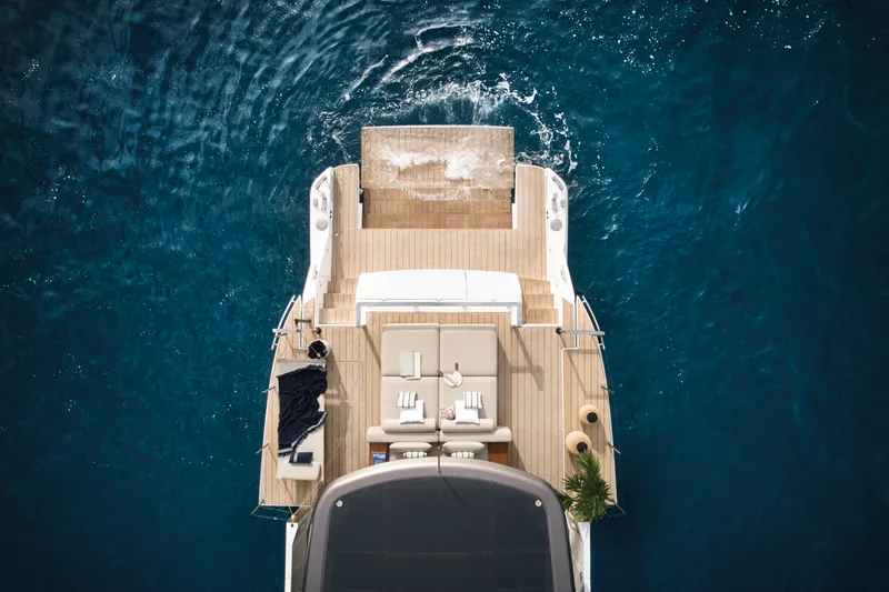 Slide: The Image of Azimut Seadeck 7 2026 - 13