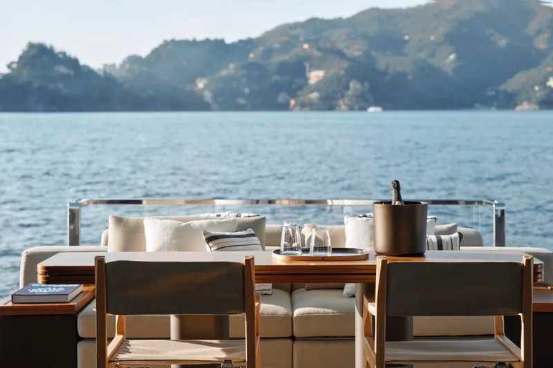 Slide: The Image of Azimut Seadeck 7 2026 - 17