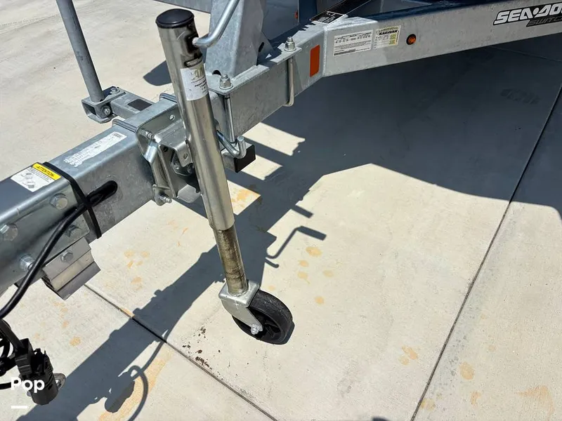 Slide: The Image of Sea-Doo 21 Switch Cruise 2023 - 15750769