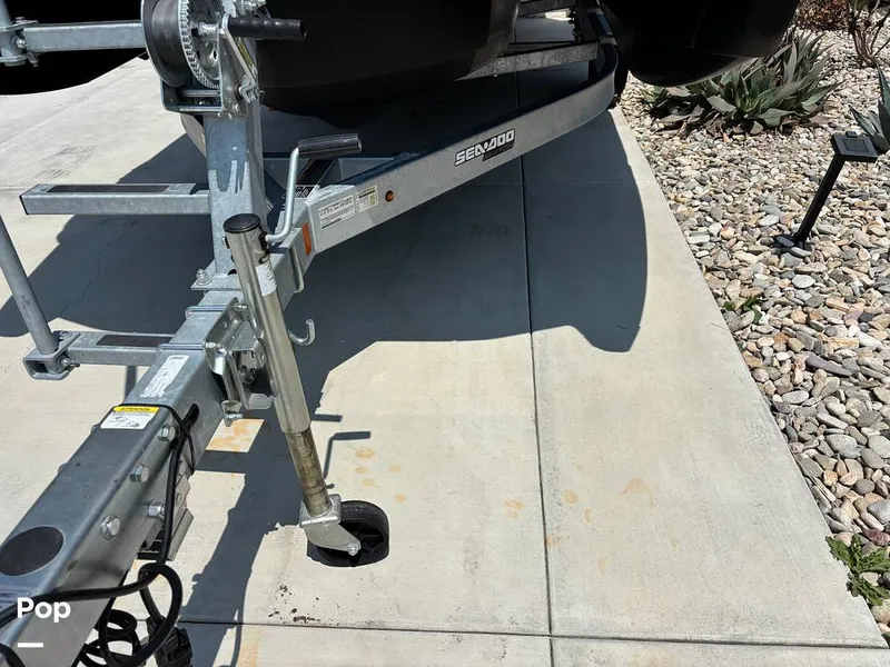 Slide: The Image of Sea-Doo 21 Switch Cruise 2023 - 15750771