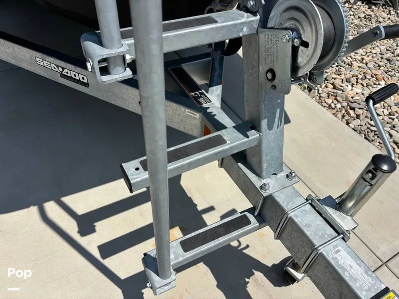 Slide: The Image of Sea-Doo 21 Switch Cruise 2023 - 15750776