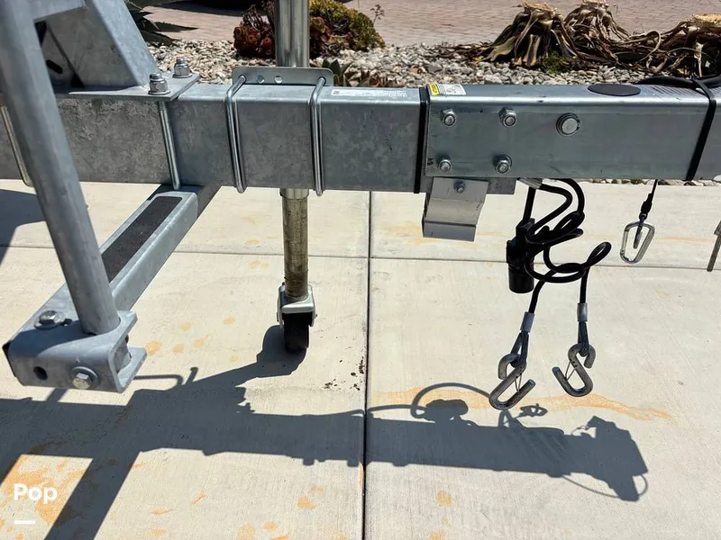 Slide: The Image of Sea-Doo 21 Switch Cruise 2023 - 15750777