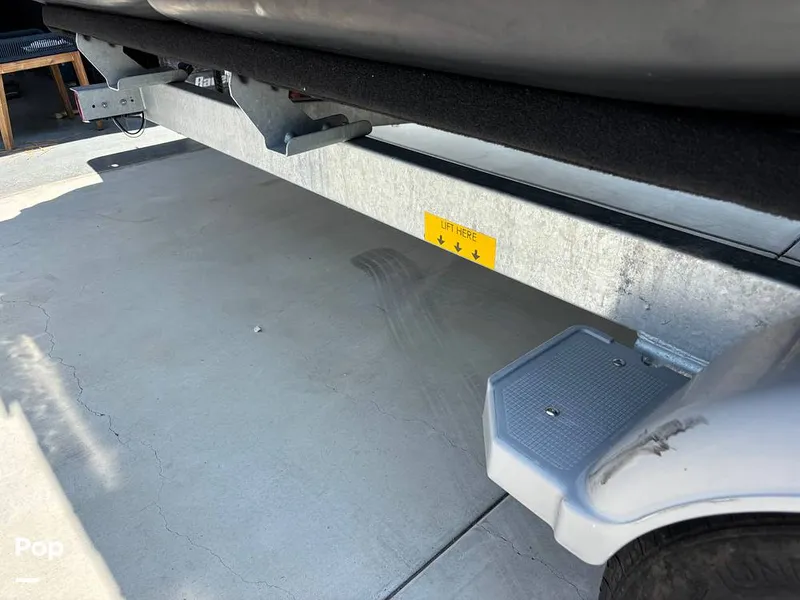 Slide: The Image of Sea-Doo 21 Switch Cruise 2023 - 15750783