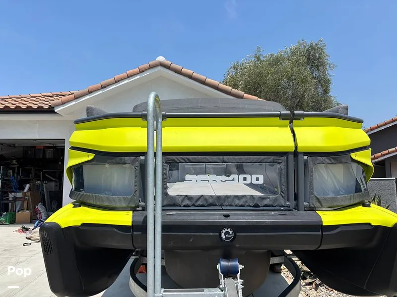 Slide: The Image of Full Swim Platform - 15750741