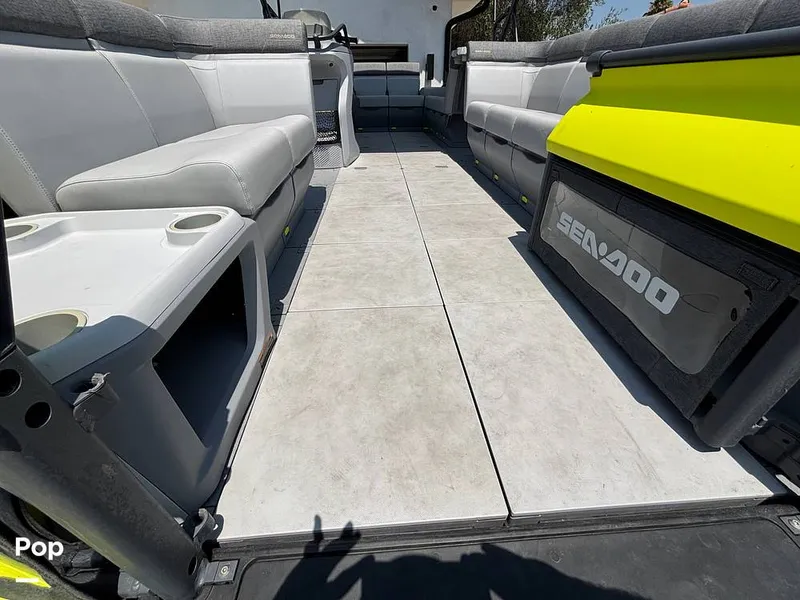 Slide: The Image of Sea-Doo 21 Switch Cruise 2023 - 15750726