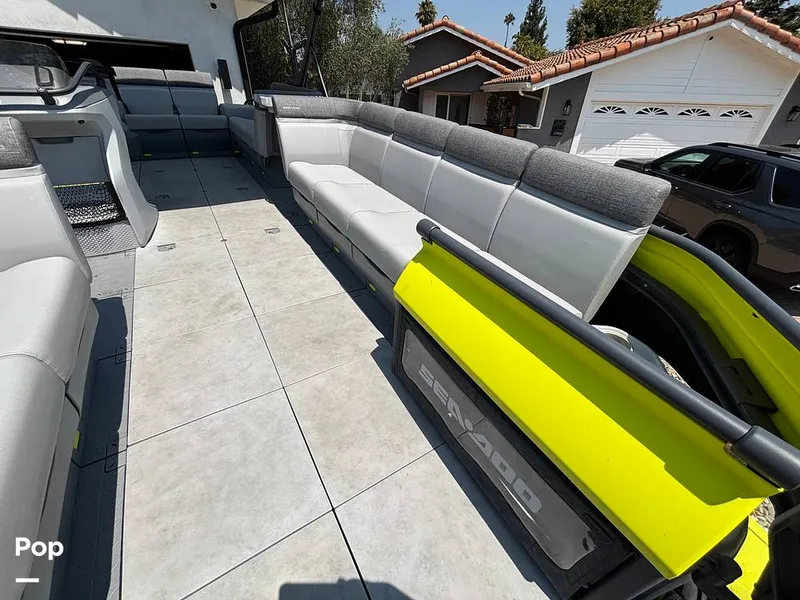 Slide: The Image of Sea-Doo 21 Switch Cruise 2023 - 15750721