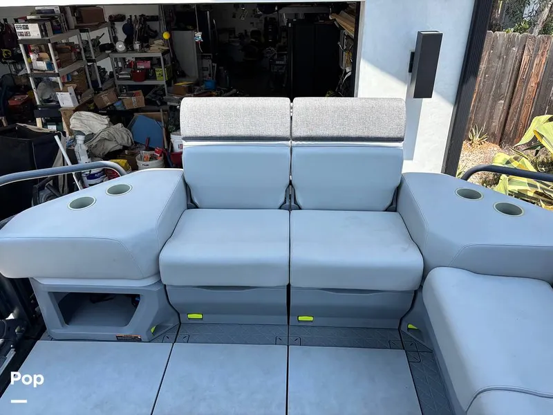 Slide: The Image of Sea-Doo 21 Switch Cruise 2023 - 15750680