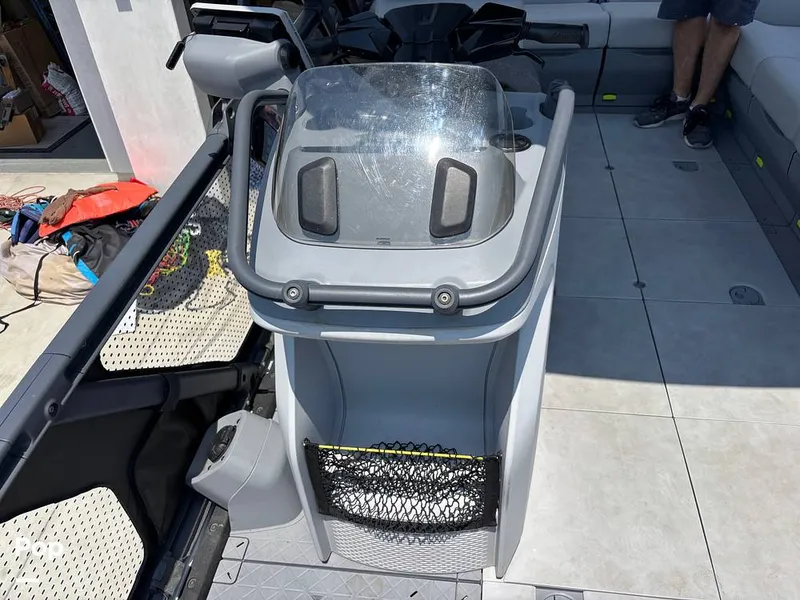 Slide: The Image of Sea-Doo 21 Switch Cruise 2023 - 15750677
