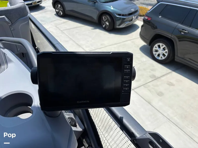 Slide: The Image of Sea-Doo 21 Switch Cruise 2023 - 15750669