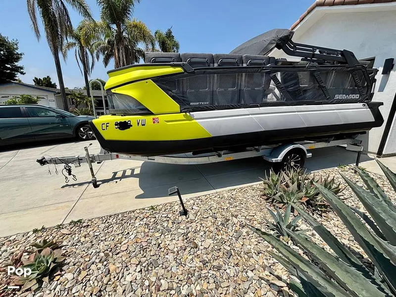 Slide: The Image of Sea-Doo 21 Switch Cruise 2023 - 15750748