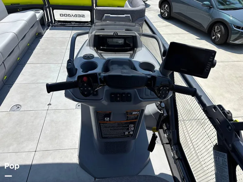 Slide: The Image of Sea-Doo 21 Switch Cruise 2023 - 15750668