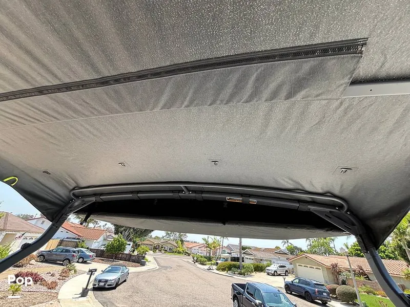 Slide: The Image of Sea-Doo 21 Switch Cruise 2023 - 15750661