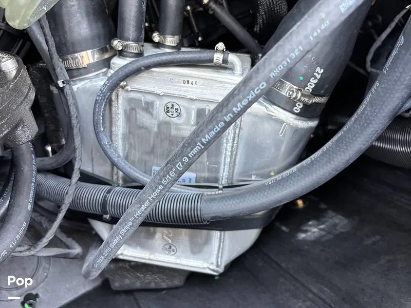 Slide: The Image of Sea-Doo 21 Switch Cruise 2023 - 15750699