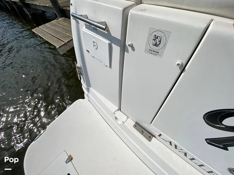 Slide: The Image of Rinker 270 Express 2006 - 15771915