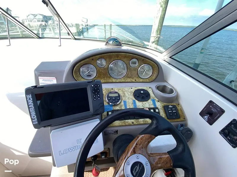 Slide: The Image of Rinker 270 Express 2006 - 15771928