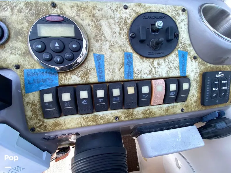 Slide: The Image of Rinker 270 Express 2006 - 15771932