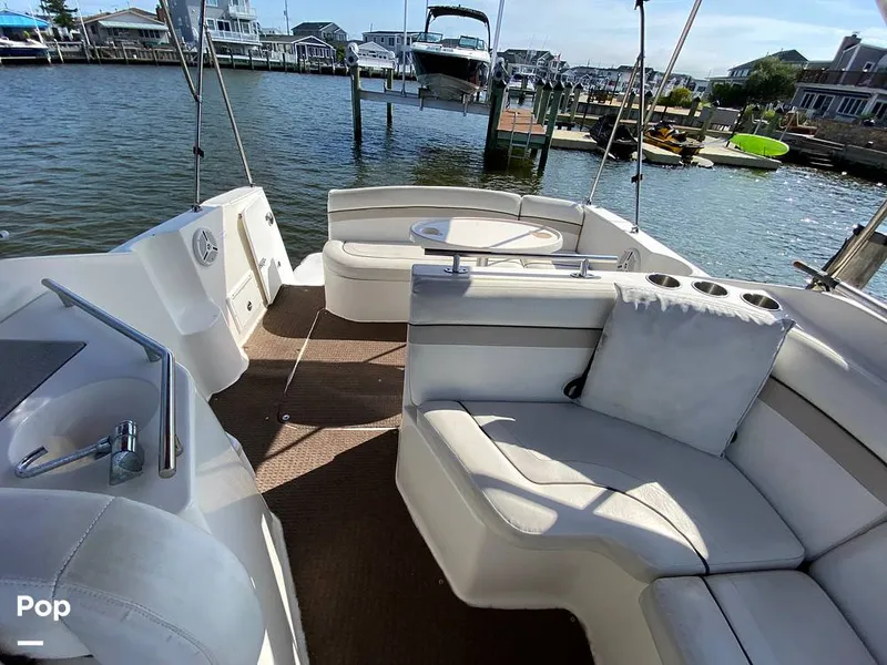 Slide: The Image of Rinker 270 Express 2006 - 15771943