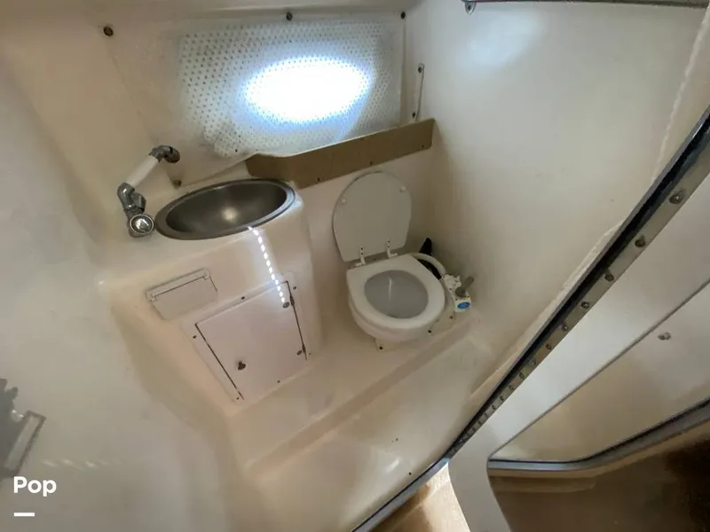 Slide: The Image of Rinker 270 Express 2006 - 15771965