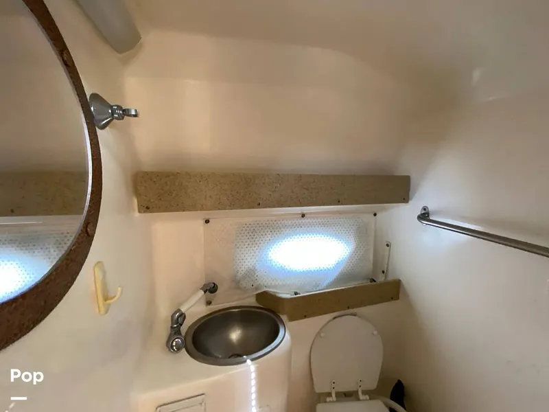 Slide: The Image of Rinker 270 Express 2006 - 15771966