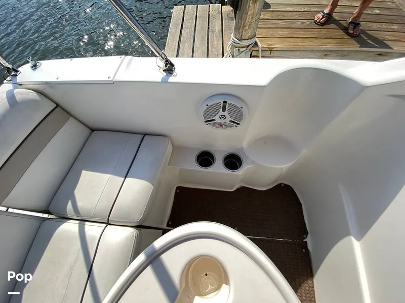 Slide: The Image of Rinker 270 Express 2006 - 15771973