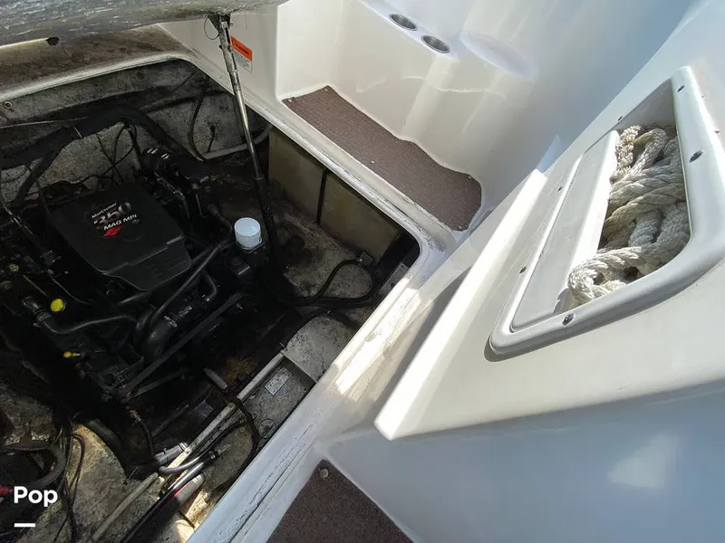 Slide: The Image of Rinker 270 Express 2006 - 15771975