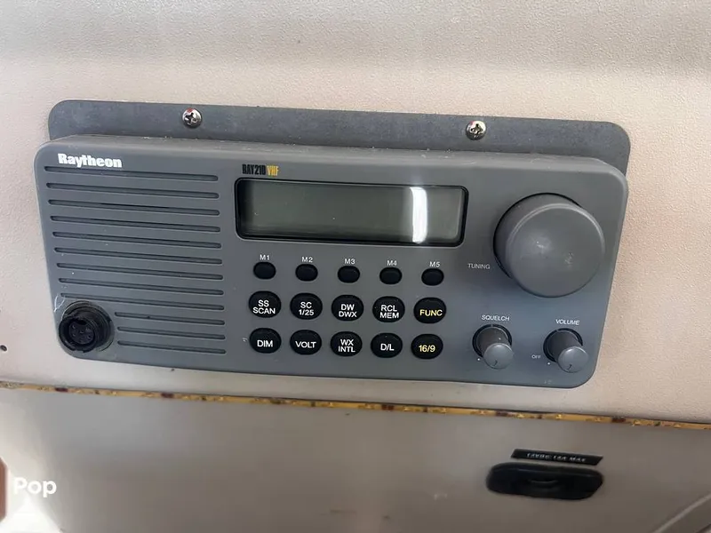 Slide: The Image of Sea Ray 340 Sundancer 2001 - 15758153