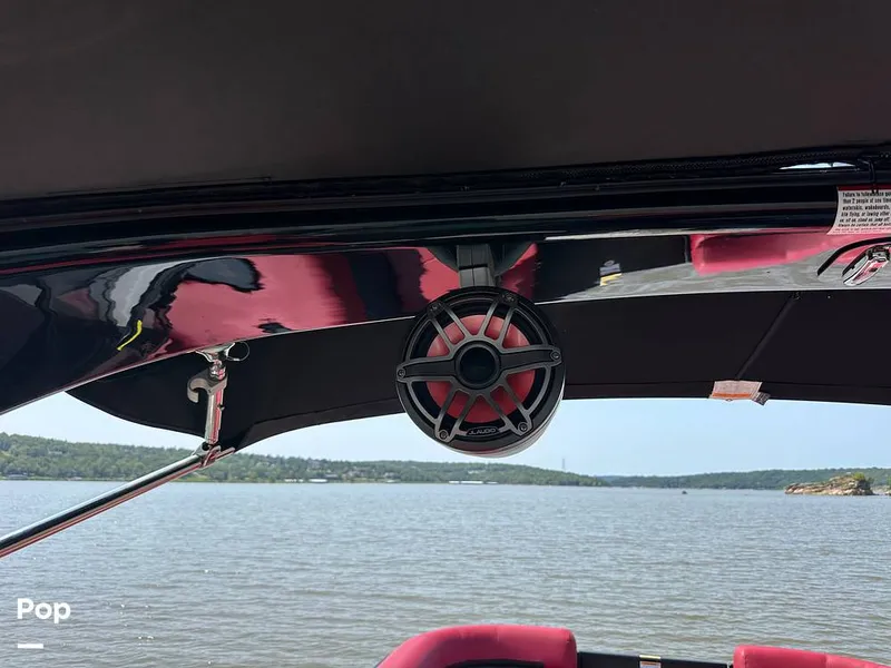 Slide: The Image of Godfrey AquaPatio 255 SBW 2025 - 15824823