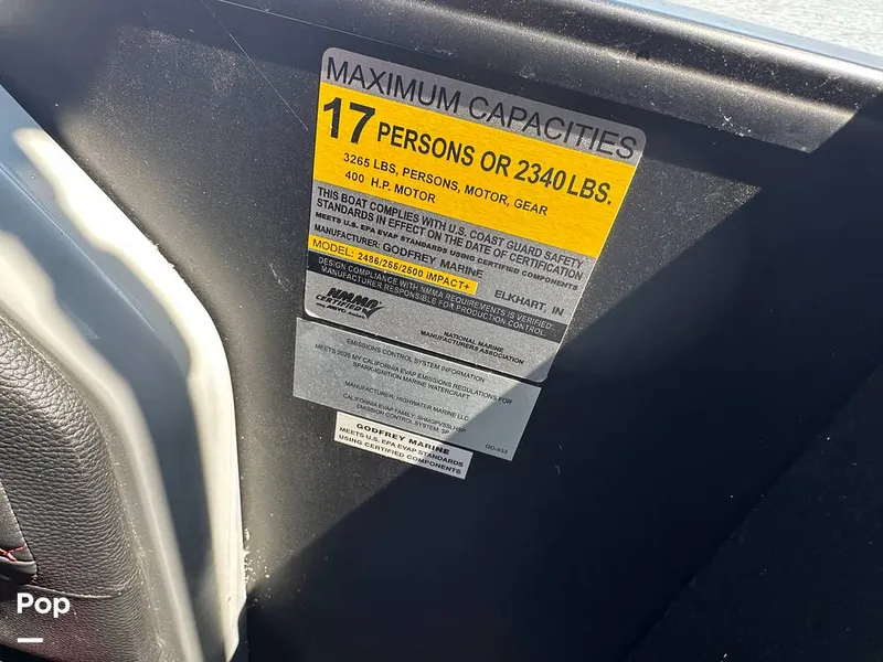 Slide: The Image of Godfrey AquaPatio 255 SBW 2025 - 15824835