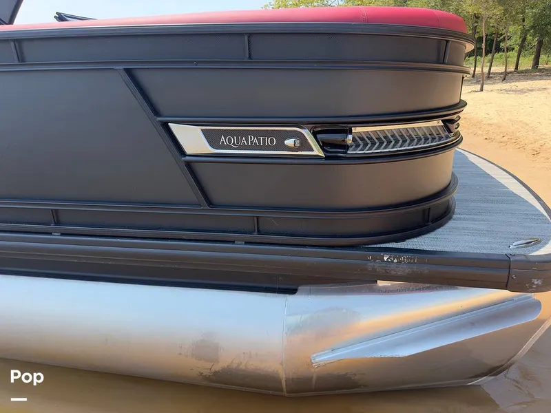 Slide: The Image of Godfrey AquaPatio 255 SBW 2025 - 15824842