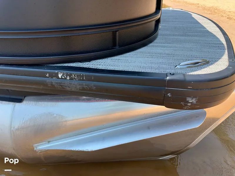 Slide: The Image of Godfrey AquaPatio 255 SBW 2025 - 15824847