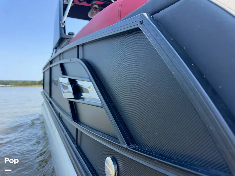 Slide: The Image of Godfrey AquaPatio 255 SBW 2025 - 15824882