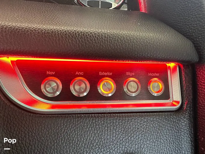 Slide: The Image of Godfrey AquaPatio 255 SBW 2025 - 15824725