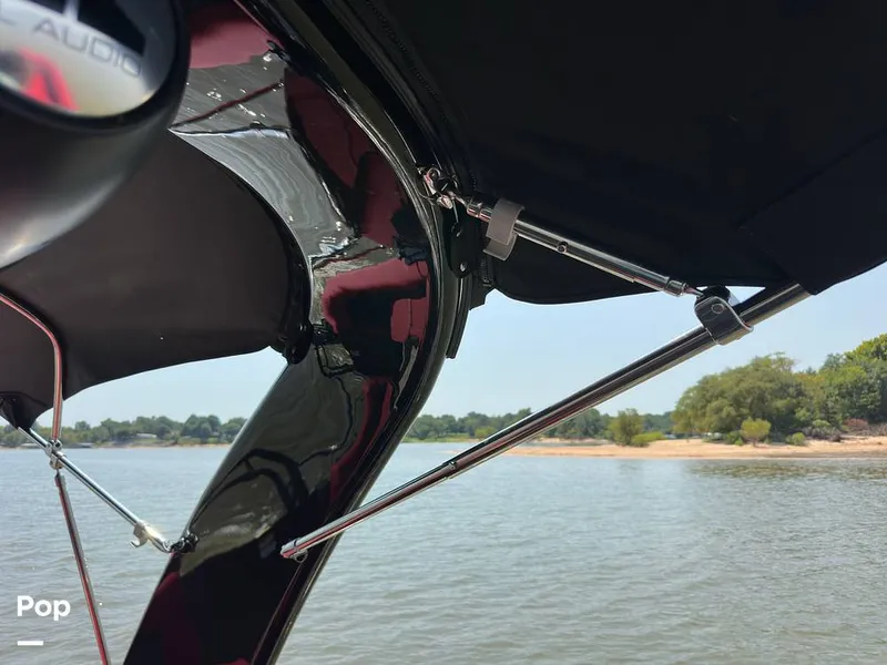 Slide: The Image of Godfrey AquaPatio 255 SBW 2025 - 15824908