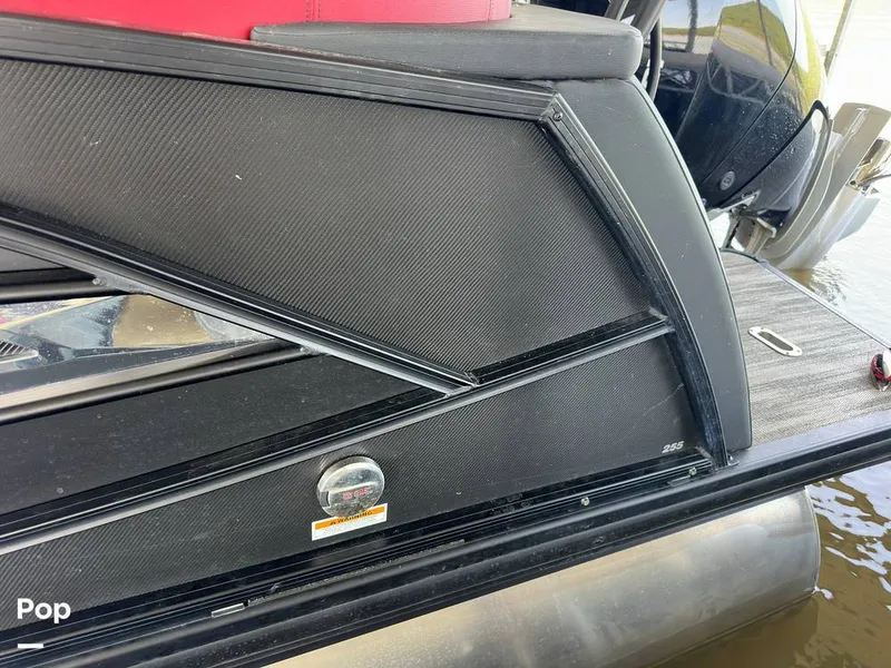 Slide: The Image of Godfrey AquaPatio 255 SBW 2025 - 15824933