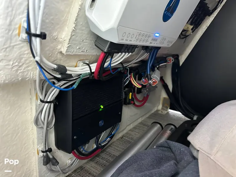 Slide: The Image of Godfrey AquaPatio 255 SBW 2025 - 15824744