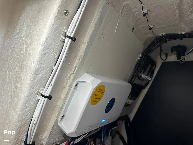 Slide: The Image of Godfrey AquaPatio 255 SBW 2025 - 15824745