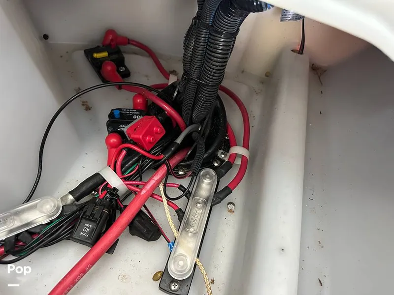 Slide: The Image of Godfrey AquaPatio 255 SBW 2025 - 15824768