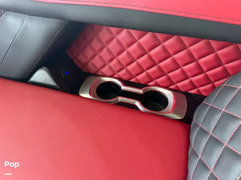 Slide: The Image of Godfrey AquaPatio 255 SBW 2025 - 15824776